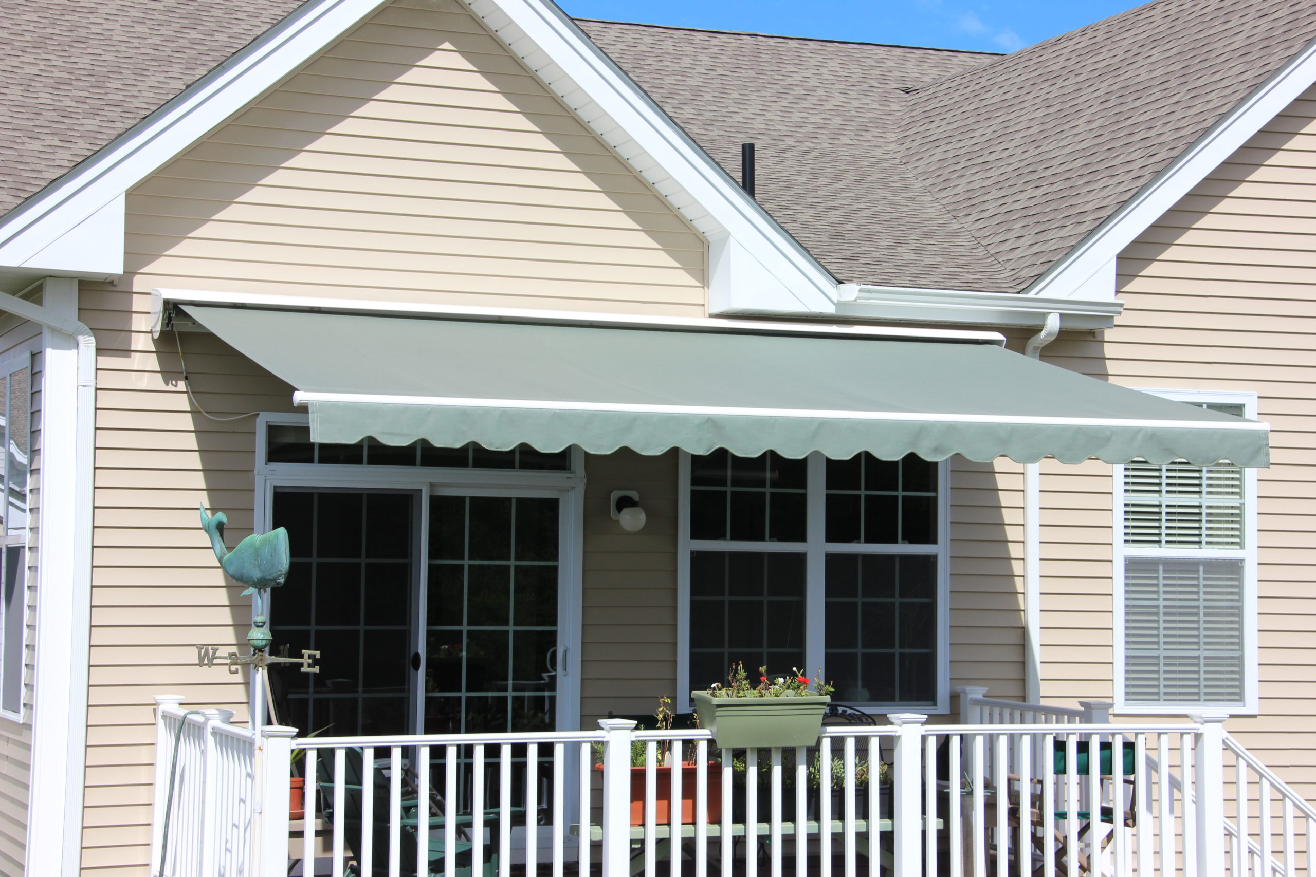 Retractable Awnings The SunKing Retractable Awning